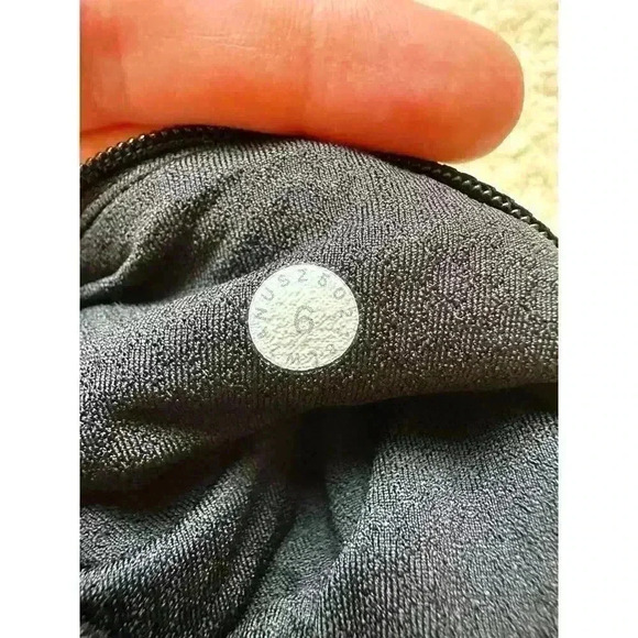 Lululemon Real Quick High Rise Perforated Shorts in Monochromic Black Size 6 - Picture 8 of 9